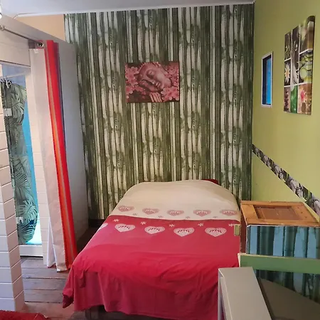 Chambre Plenitude Conde-sur-Noireau Exterior photo